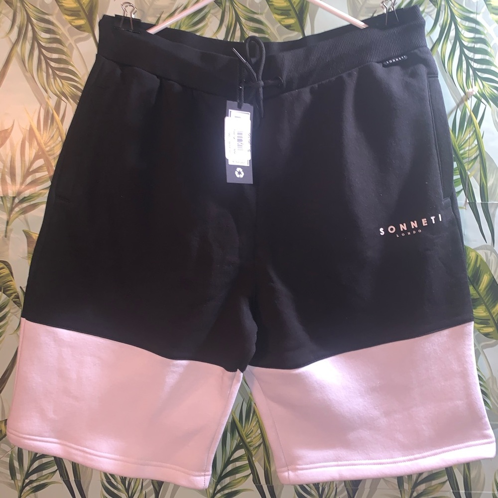 Brand new men’s size xlarge sonetti sweat shorts